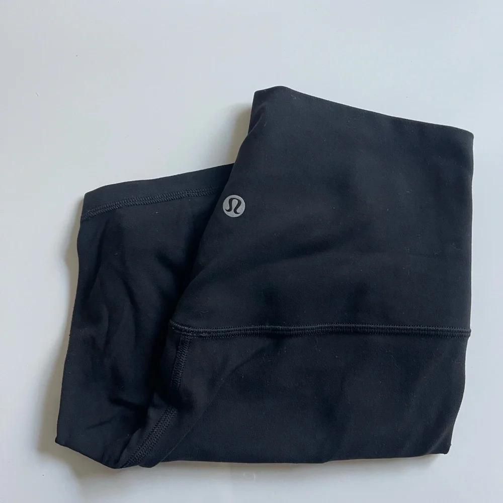 Lululemon Align Black High-Rise Short - Picture 3 of 7